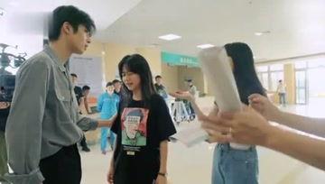 小小的吃瓜娱乐,小小吃瓜娱乐背后的网络红人现象