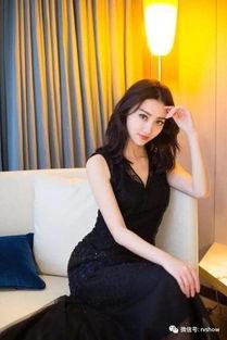 娱乐吃瓜背景女星是谁,揭秘“娱乐吃瓜”背后的神秘女星