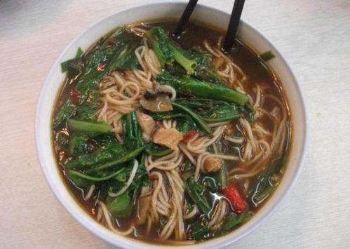 娱乐吃瓜酱吃面条视频在线观看,面条美食之旅，在线观看带你领略美味瞬间