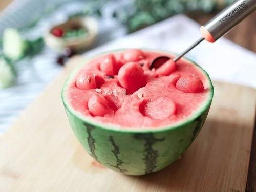 娱乐吃瓜酱800米,揭秘明星800米跑步背后的故事